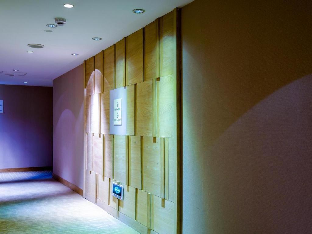 เจไอ โฮเต็ล เซี่ยงไฮ้ เอียนอานโร้ด Hotel ภายนอก รูปภาพ